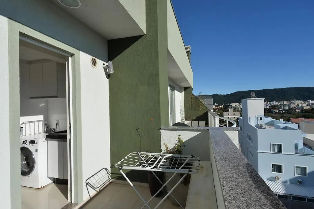 Cobertura Com Duas Vagas De Garagem Apartamento Bombinhas Brasil